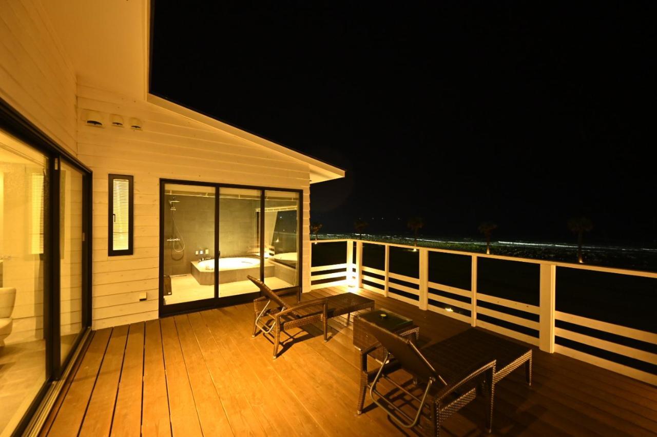 Zeus Beach Park Nishinoomote Extérieur photo